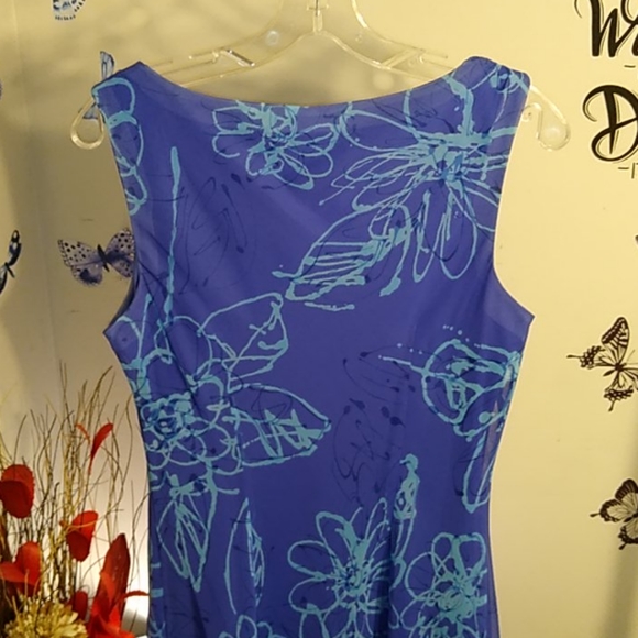 Women's Believe Petite Dress - Picture 8 of 8